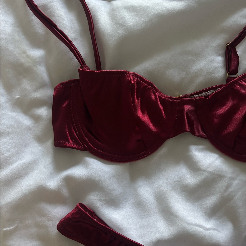 Red Bikini Set - Picture 2 of 4